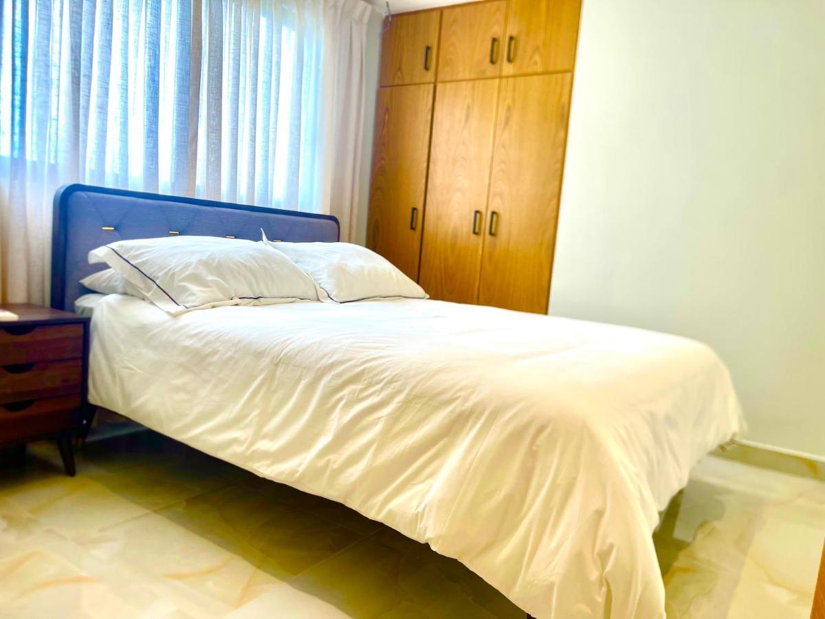 Downtown Luxury Apt Naco: 2Br 2Ba Santo Domingo Luaran gambar